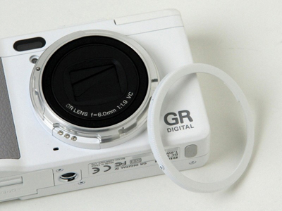 理光GRD IV白色限量版 一款值得珍藏的數(shù)碼相機(jī)經(jīng)典之作
